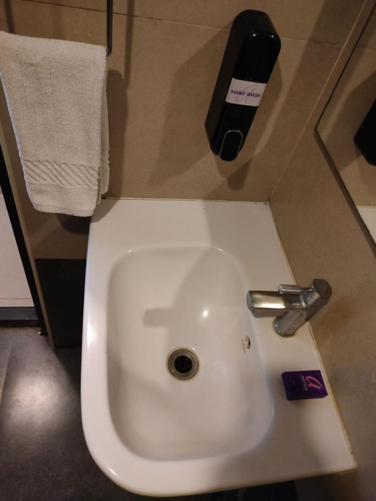 Astra Hotels & Suites - Hsr Layout Sector 1, Near Ecospace Bellandur بنغالور المظهر الخارجي الصورة