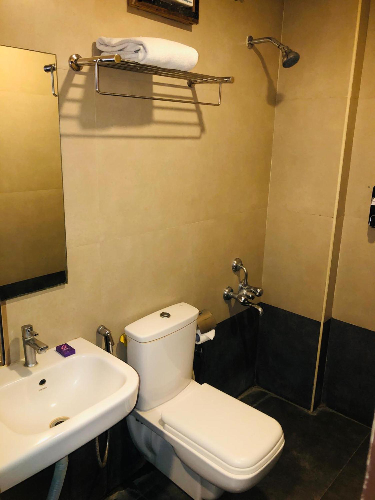 Astra Hotels & Suites - Hsr Layout Sector 1, Near Ecospace Bellandur بنغالور المظهر الخارجي الصورة